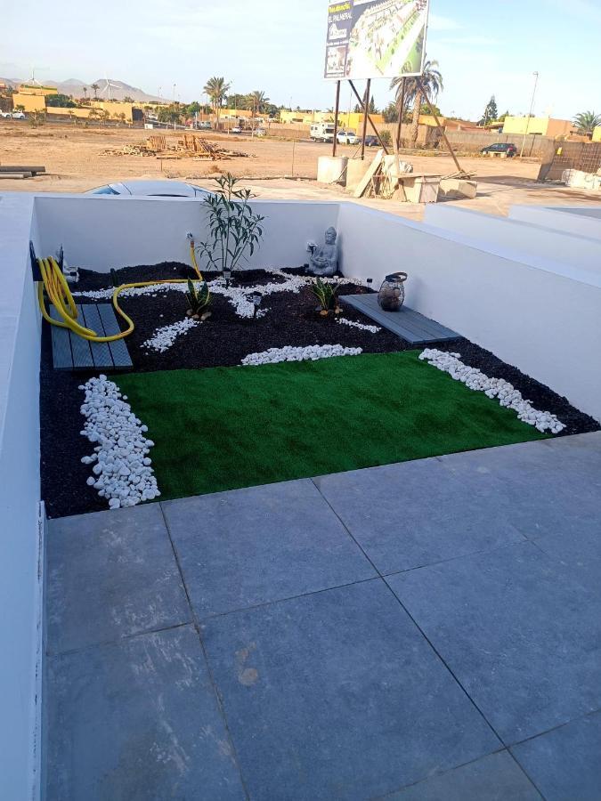 Fuerte Vibes Guest House In Corralejo Exterior photo