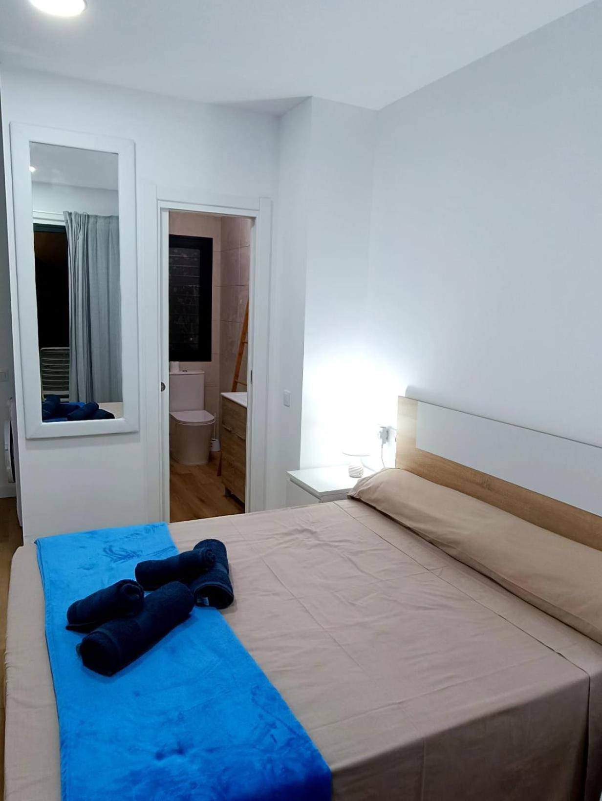 Fuerte Vibes Guest House In Corralejo Exterior photo