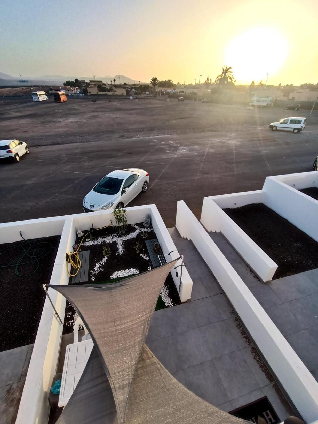 Fuerte Vibes Guest House In Corralejo Exterior photo